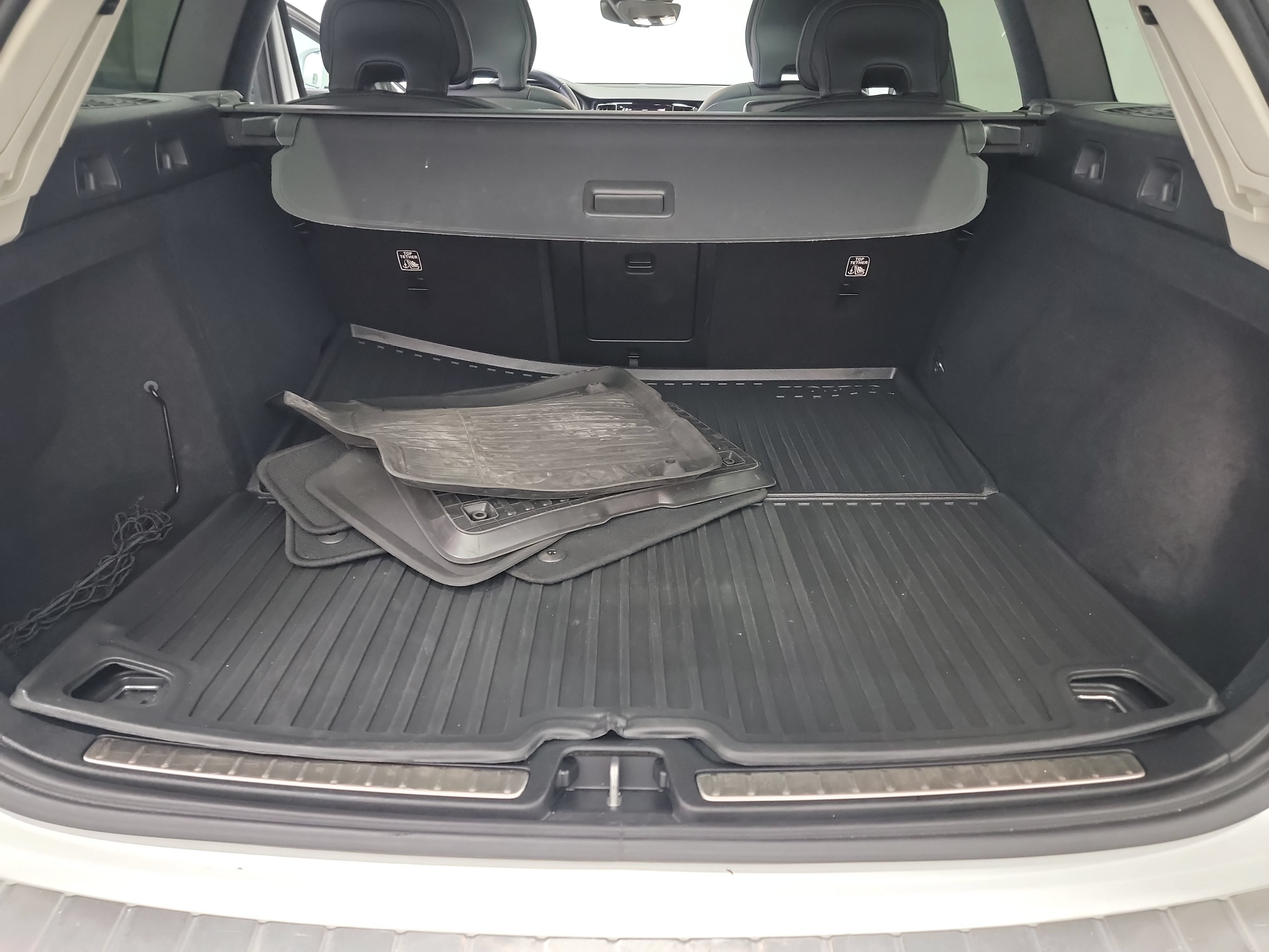 Used 2025 Volvo V60 B5 Cross Country Plus AWD/4WD image 26