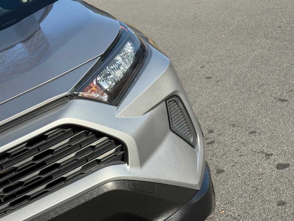 Used 2019 Toyota RAV4 LE w/ All Weather Liner Package image 10