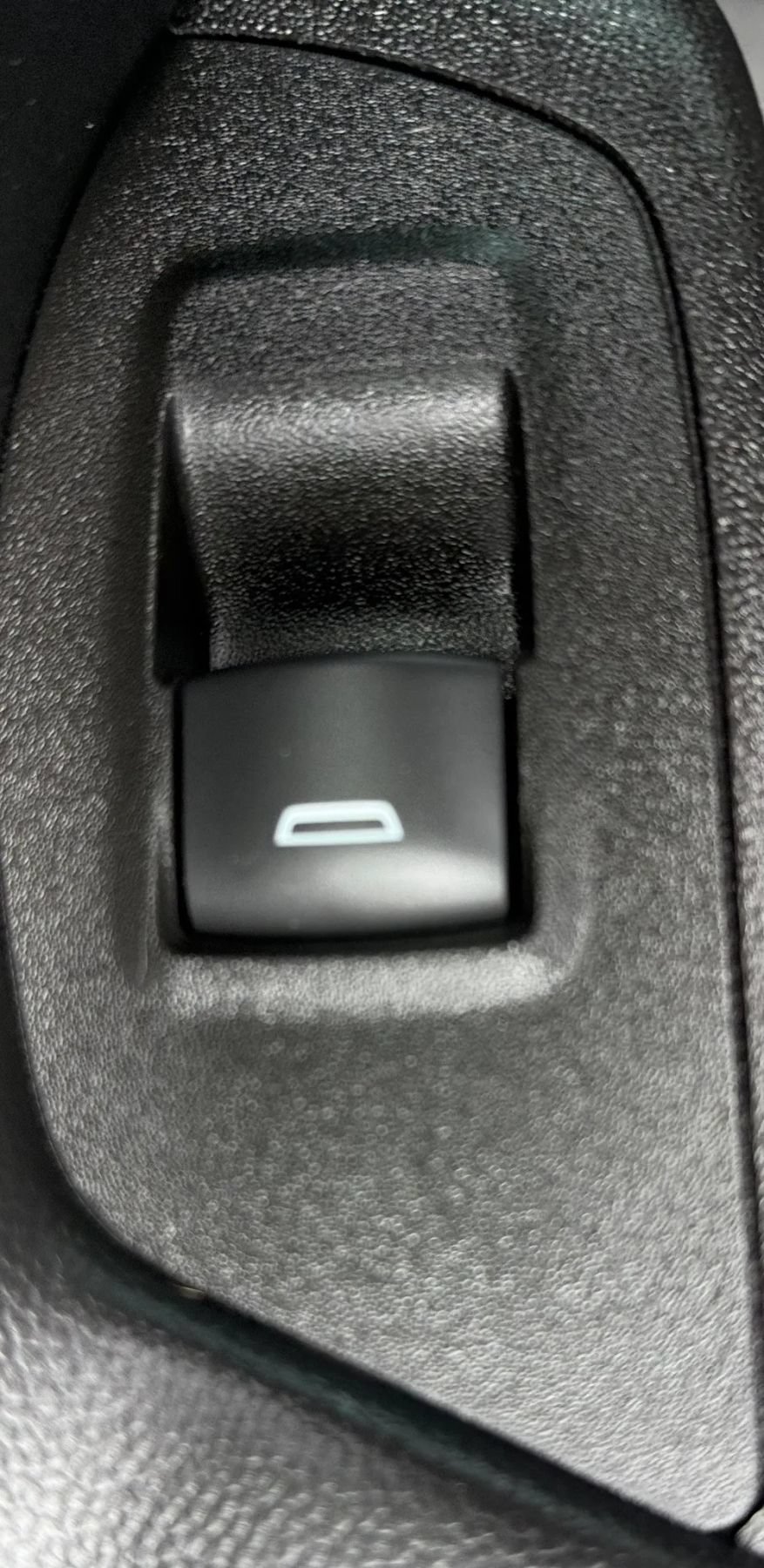 Used 2018 Chevrolet Equinox Premier AWD/4WD image 31