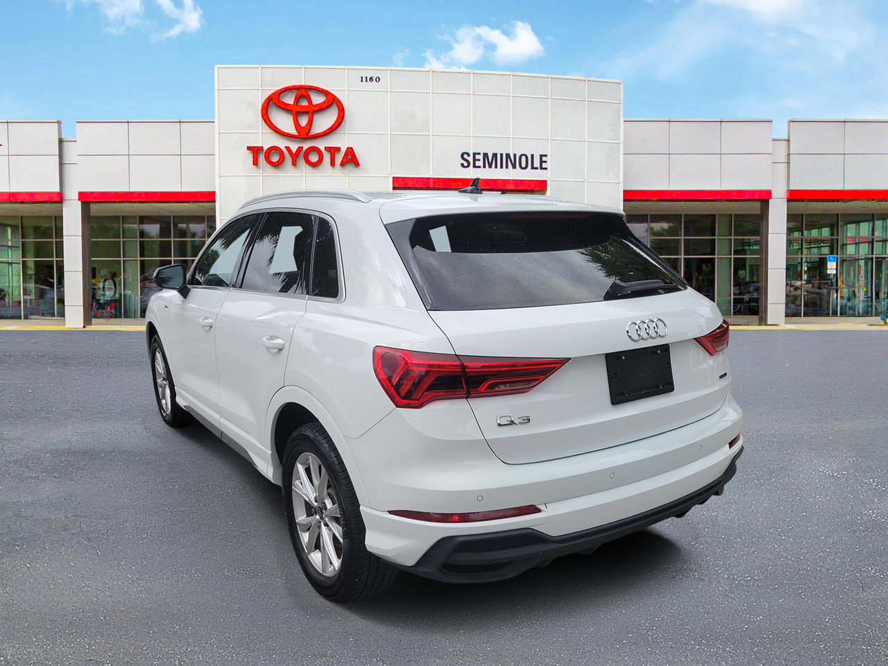 Used 2025 Audi Q3 2.0T Premium AWD/4WD image 4