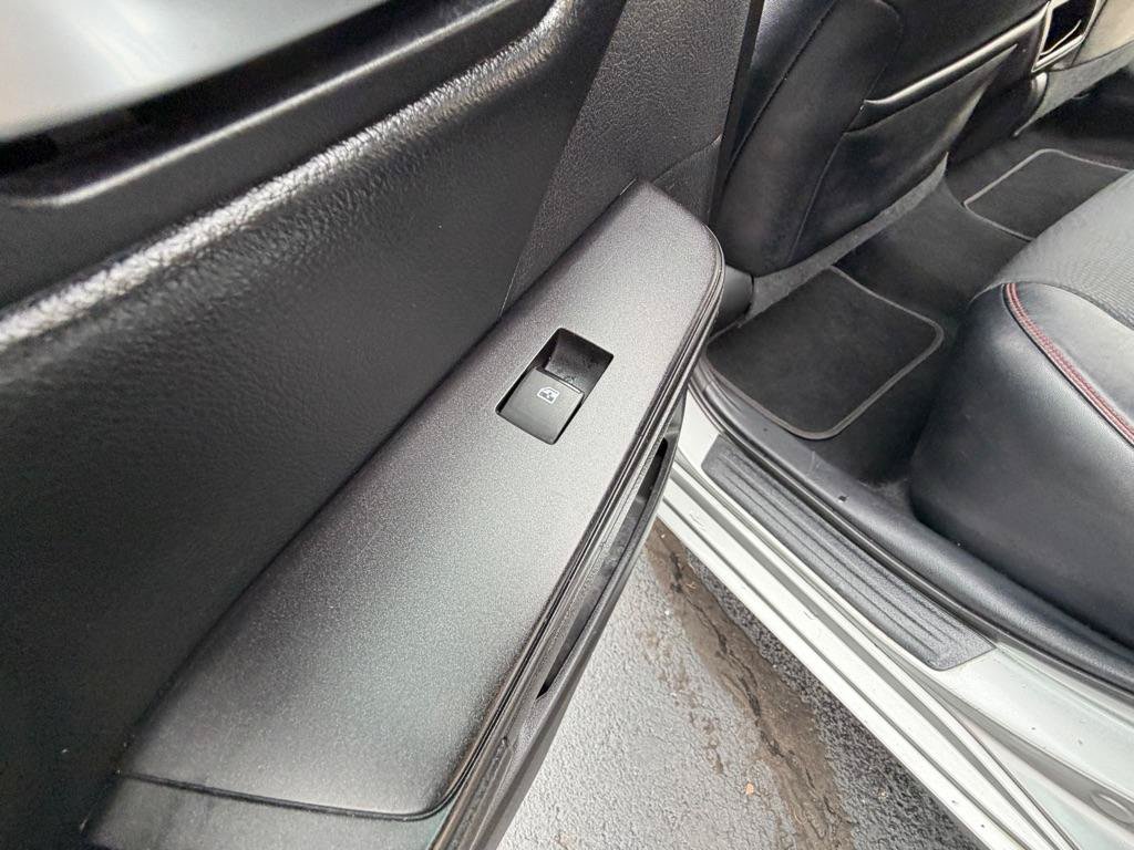 Used 2017 Toyota Camry SE FWD image 15