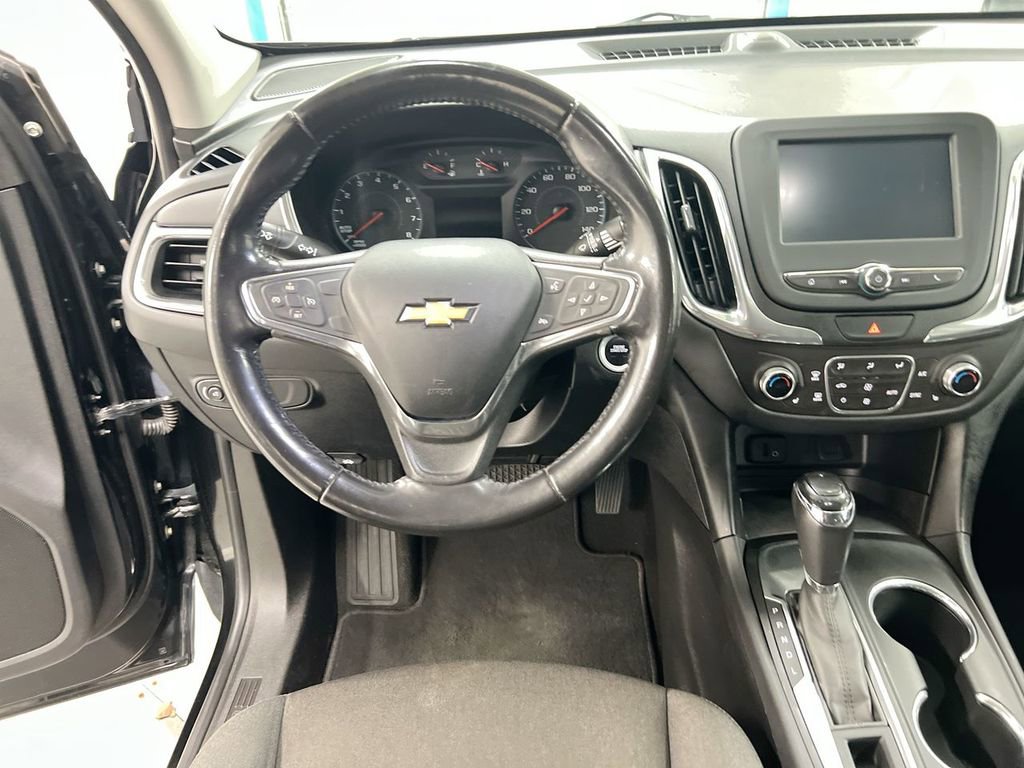 Used 2018 Chevrolet Equinox LT FWD image 19