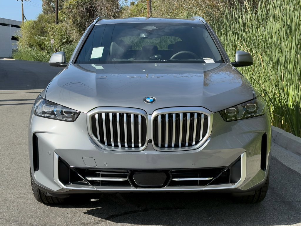 New 2026 BMW X5 sDrive40i w/ Premium Package image 2