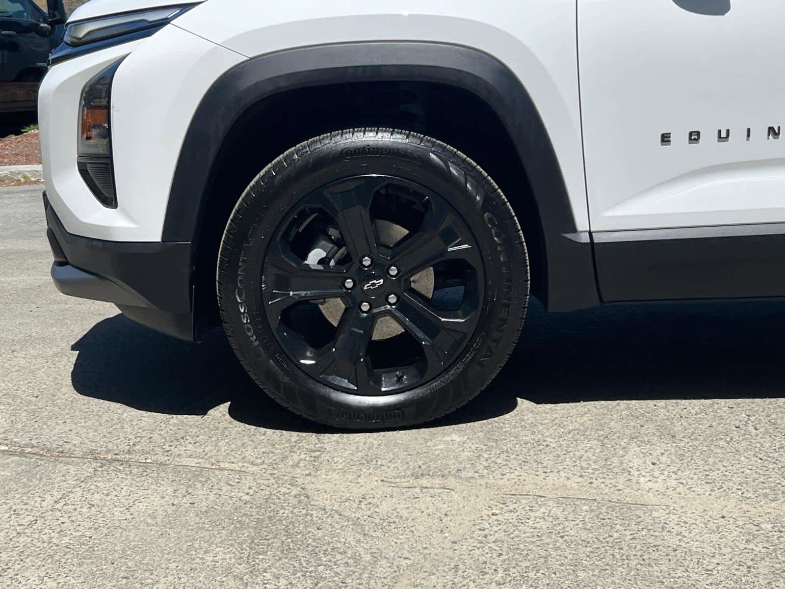 Certified 2026 Chevrolet Equinox LT w/ Midnight Edition FWD image 11