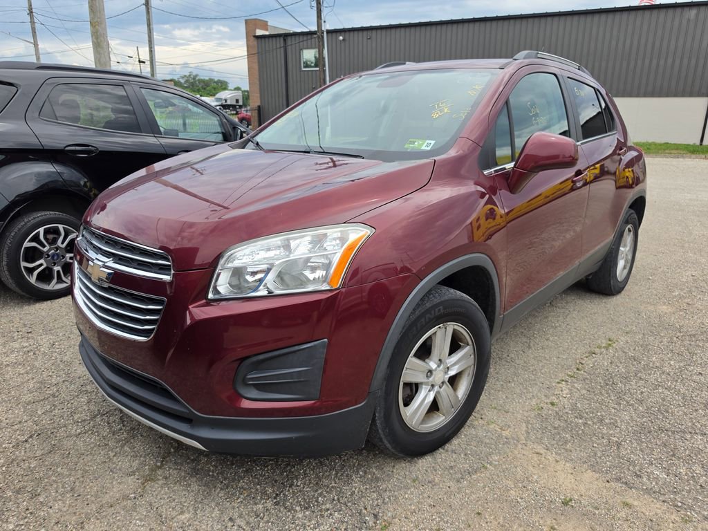 Used 2016 Chevrolet Trax LT w/ LT Sun and Sound Package