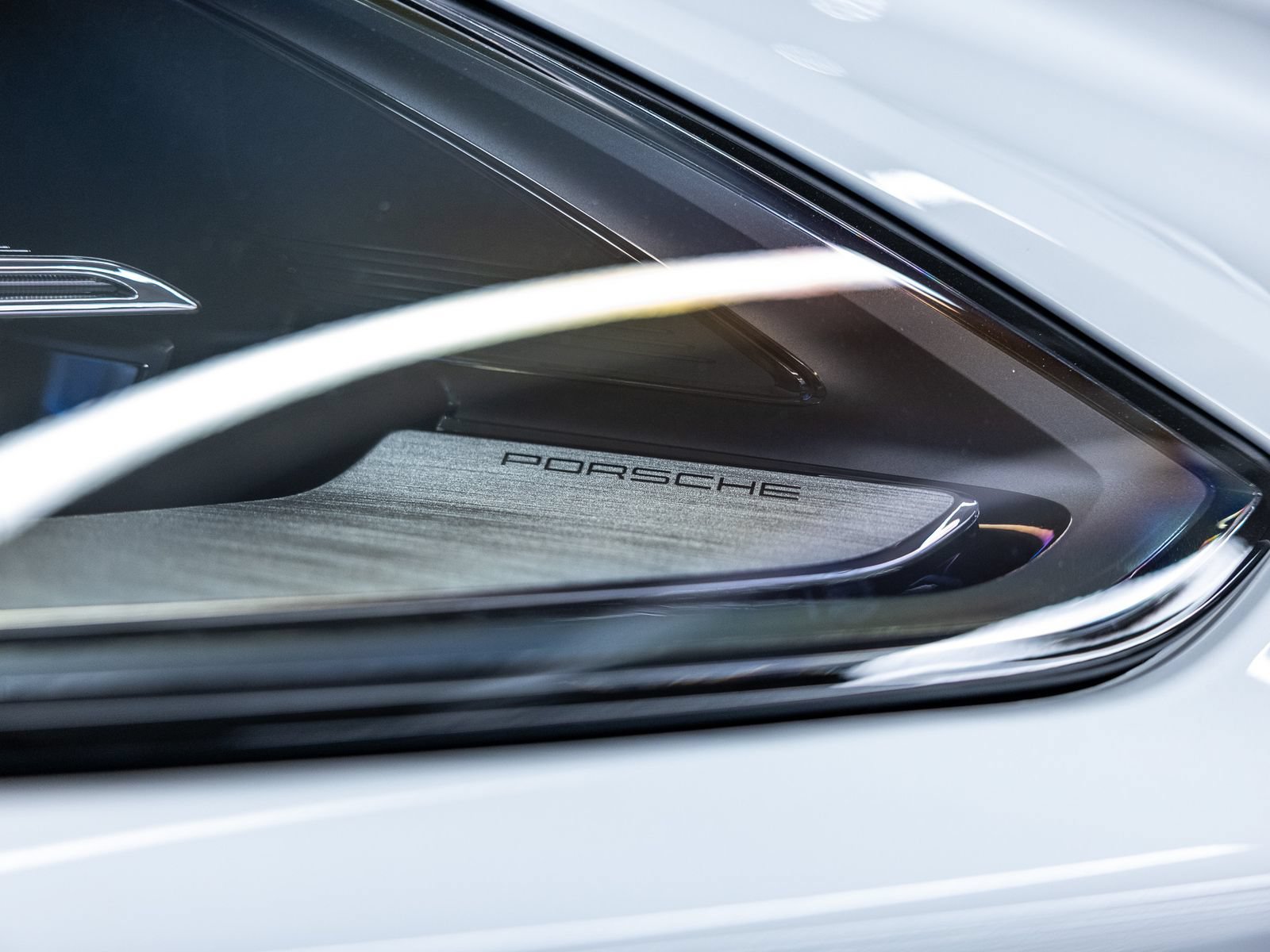 New 2026 Porsche Cayenne Coupe AWD/4WD image 14