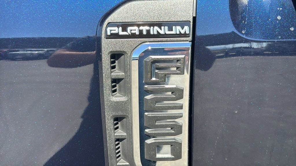 Certified 2024 Ford F250 Platinum w/ FX4 Off-Road Package AWD/4WD image 7