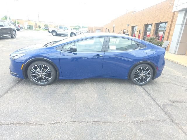 New 2026 Toyota Prius Limited w/ Limited Premium Package FWD image 4