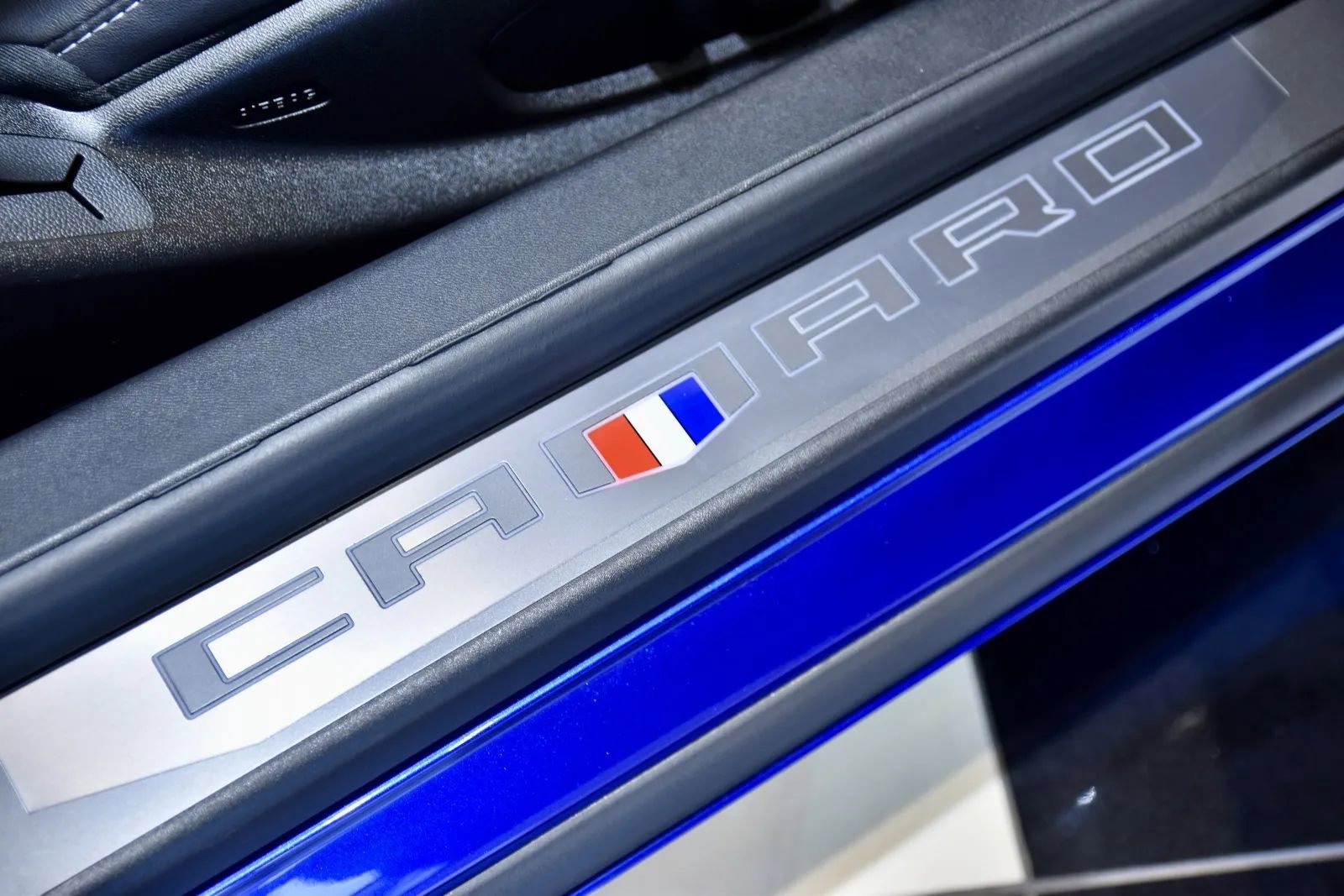 Used 2018 Chevrolet Camaro SS image 27