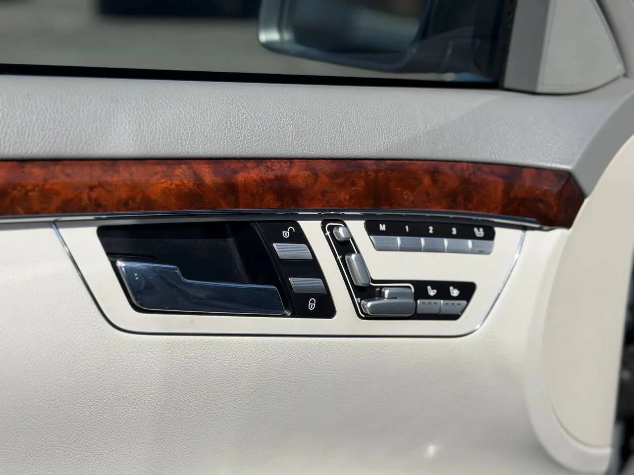 Used 2012 Mercedes-Benz S 550 image 49