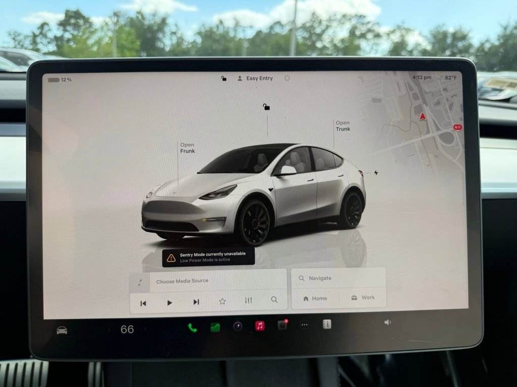 Used 2023 Tesla Model Y Performance image 25