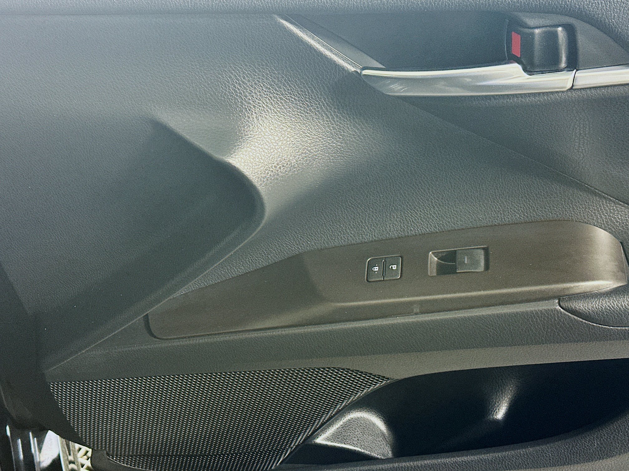 Used 2022 Toyota Camry LE FWD image 28