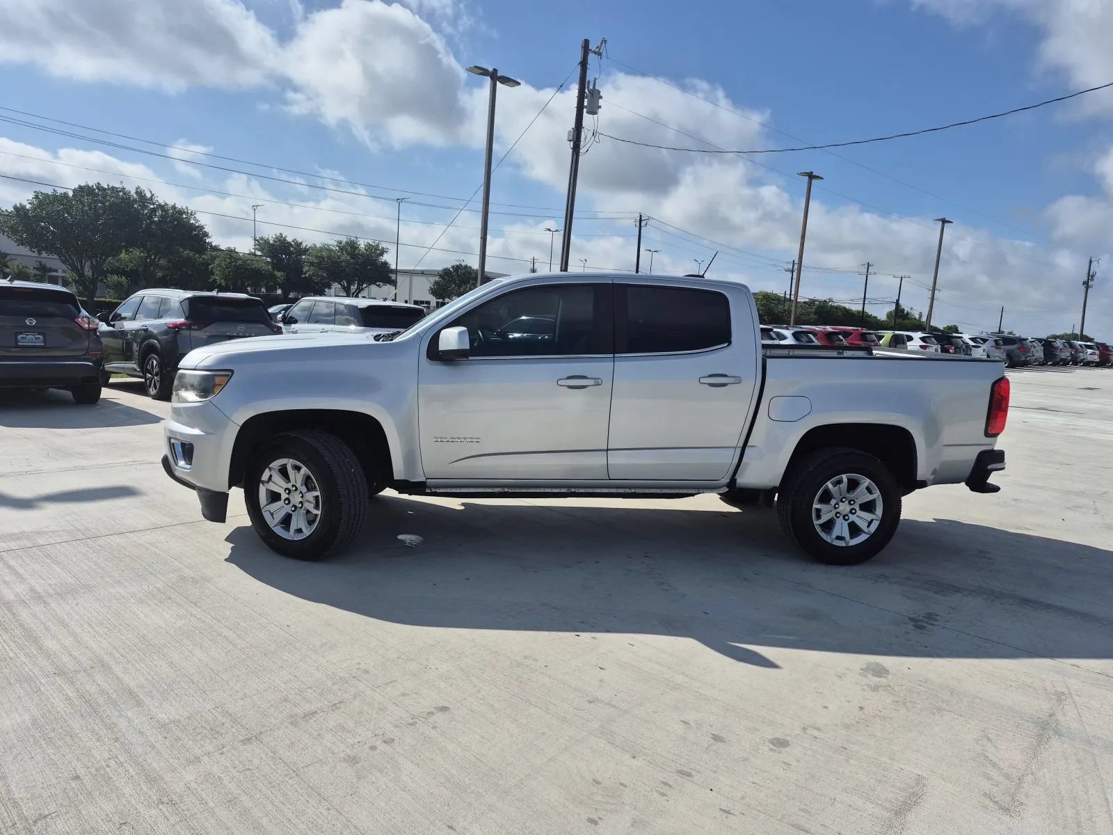 Used 2019 Chevrolet Colorado LT w/ LT Convenience Package RWD image 2