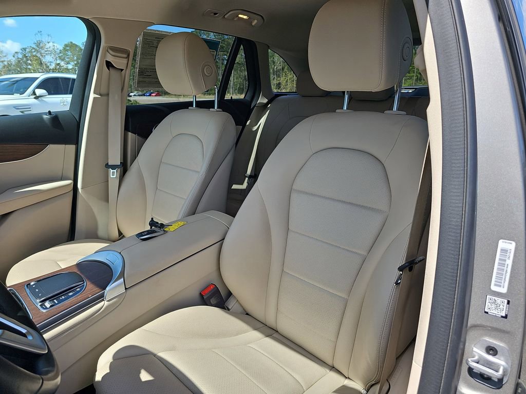 Used 2022 Mercedes-Benz GLC 300 image 19
