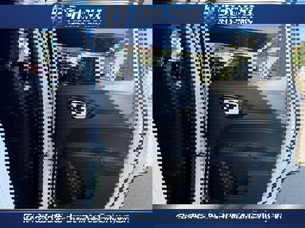 New 2026 Jeep Compass Latitude image 15