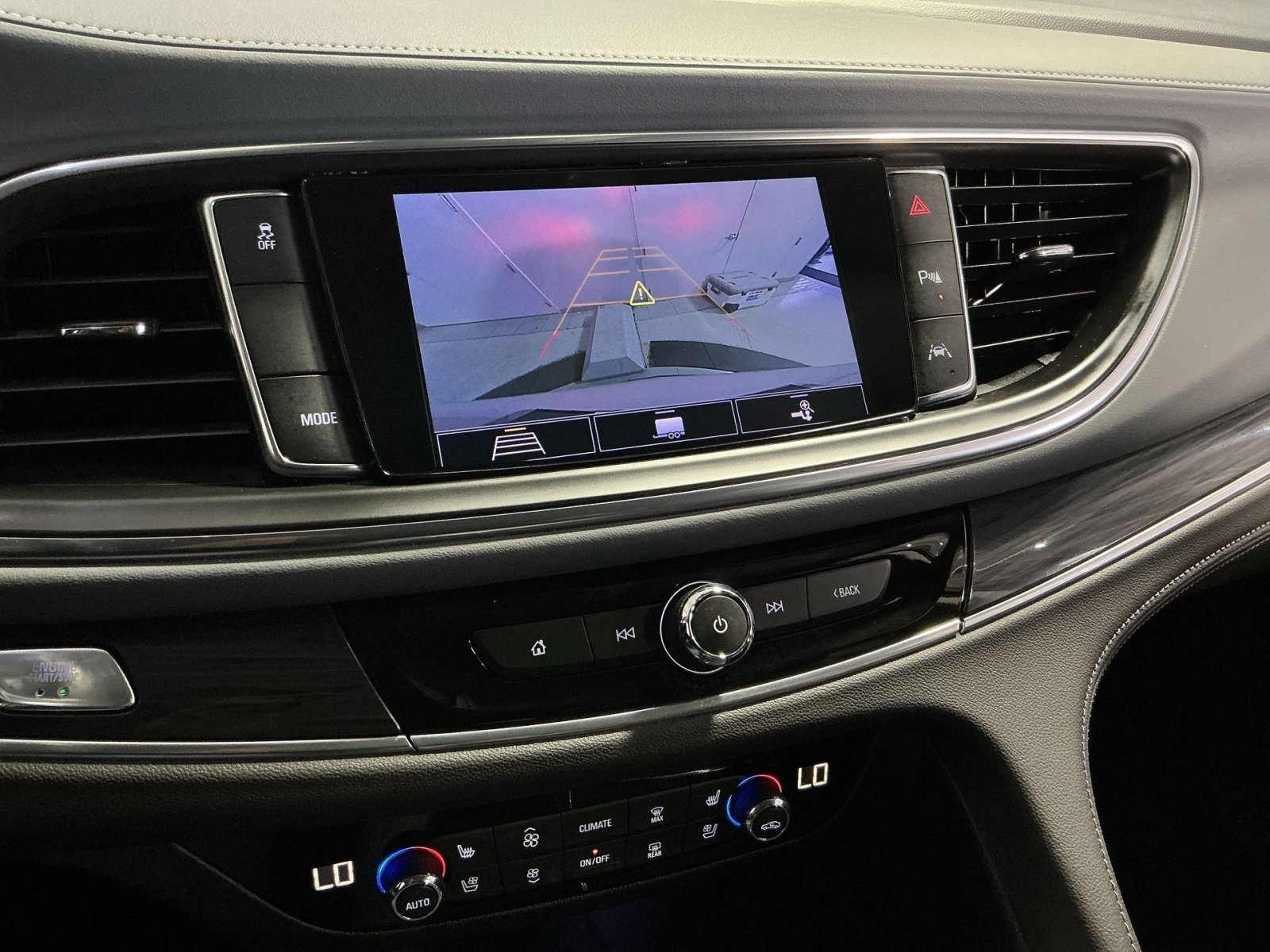 Used 2021 Buick Enclave Premium w/ Sun and Sites Package FWD image 20