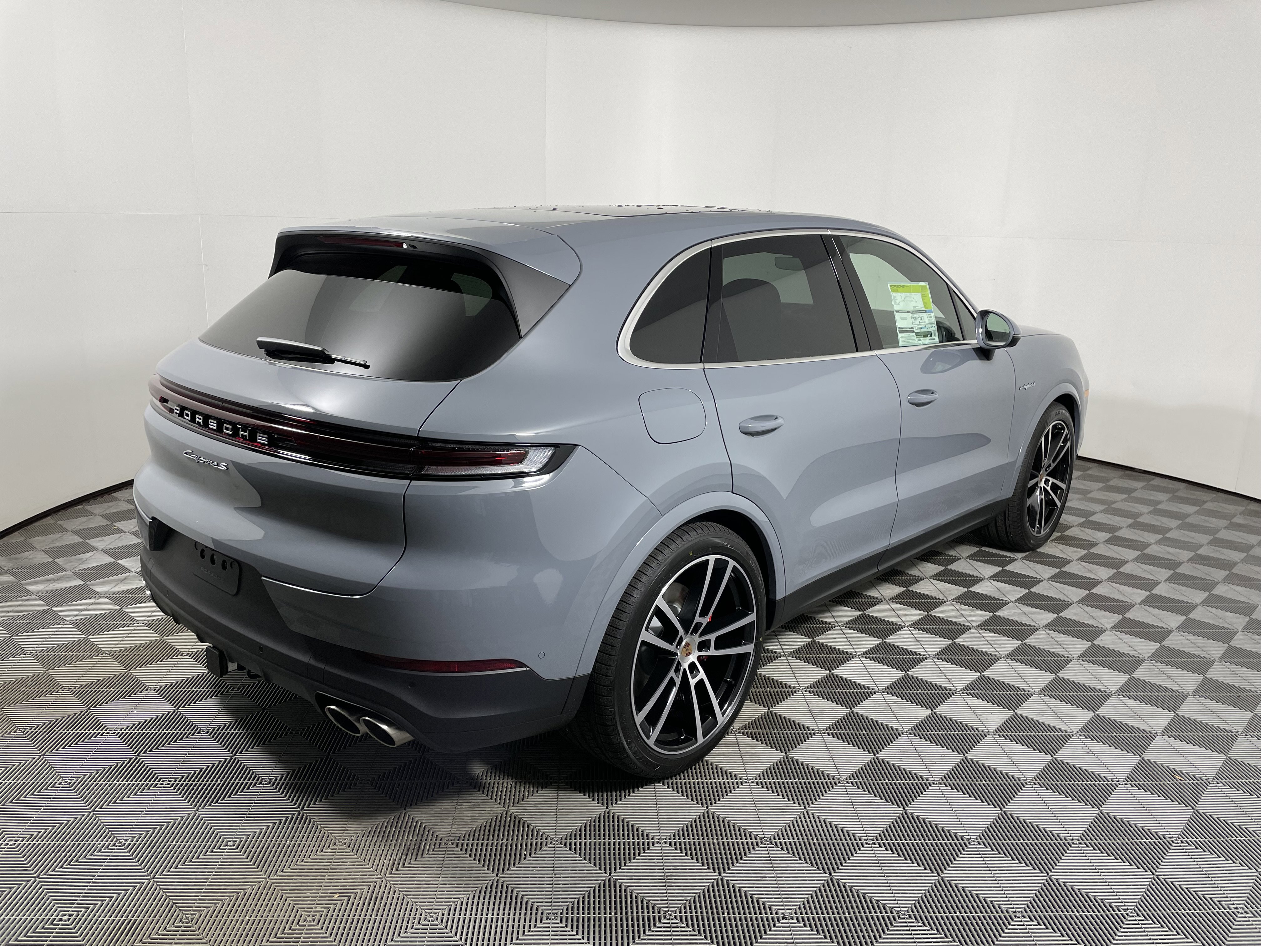 New 2026 Porsche Cayenne S image 7