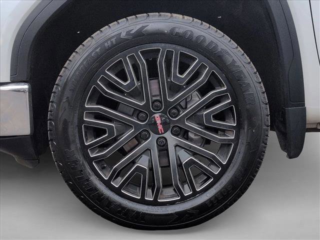 Used 2022 GMC Sierra 1500 SLT w/ SLT Premium Plus Package AWD/4WD image 23