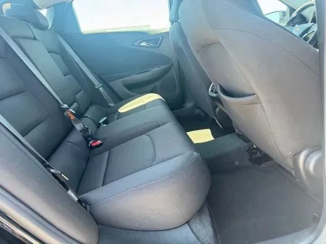 Used 2024 Chevrolet Malibu LT FWD image 16