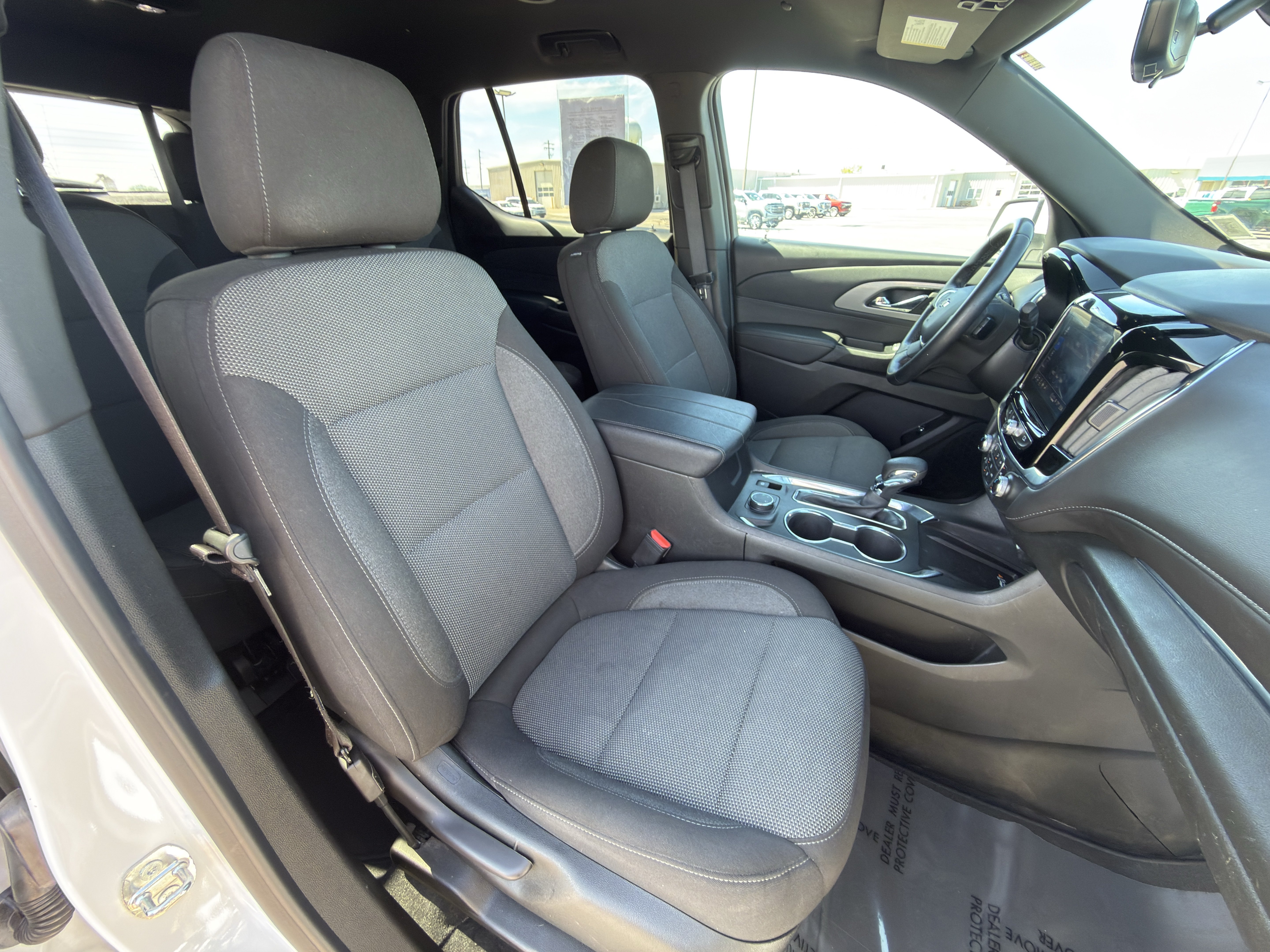 Certified 2023 Chevrolet Traverse LT w/ Rear Camera Mirror Package AWD/4WD image 14