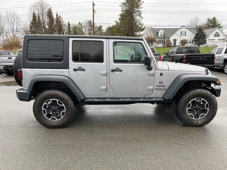 Used 2015 Jeep Wrangler Unlimited Sport w/ Quick Order Package 24S AWD/4WD image 2