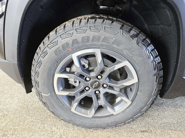 New 2026 Chevrolet Equinox ACTIV image 13