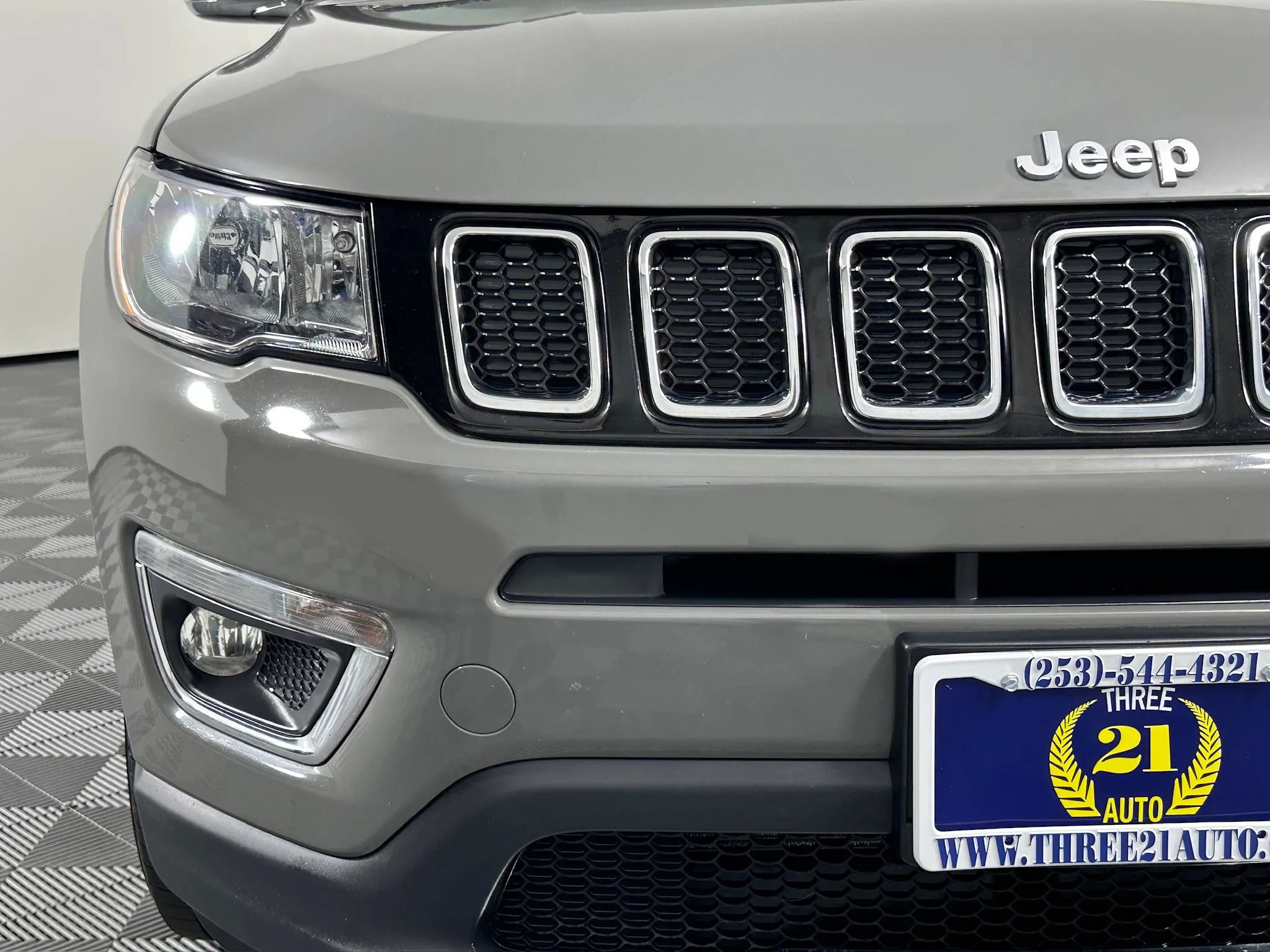 Used 2020 Jeep Compass Limited AWD/4WD image 4