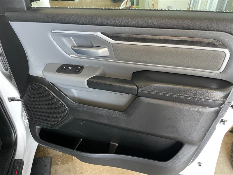 Used 2022 RAM 1500 Big Horn AWD/4WD image 22