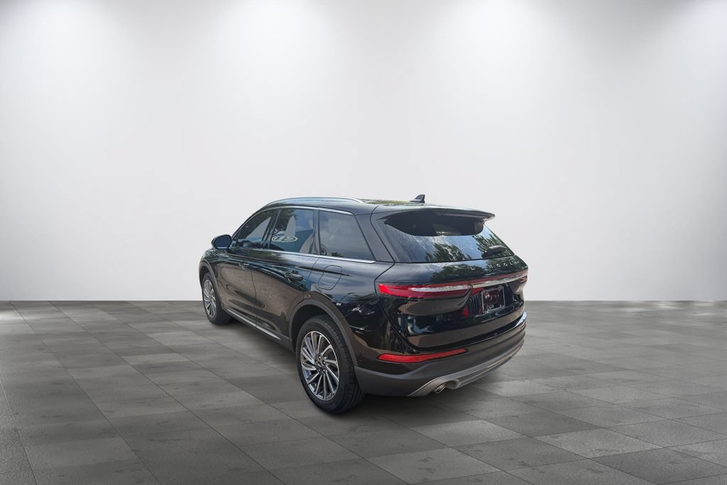 Used 2024 Lincoln Corsair Reserve FWD image 4