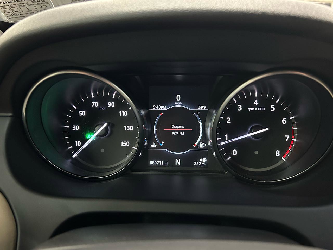 Used 2017 Land Rover Discovery Sport HSE image 13