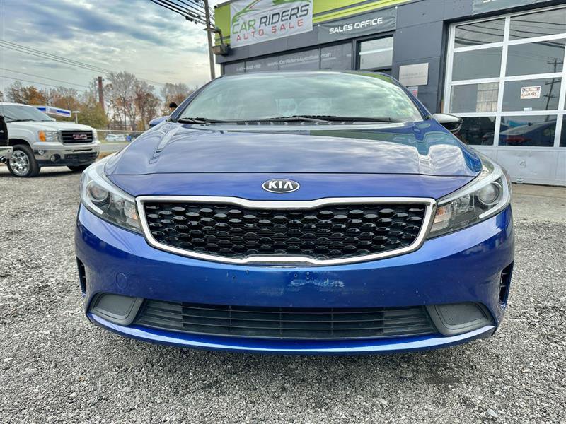 Used 2017 Kia Forte LX w/ LX Popular Package image 2