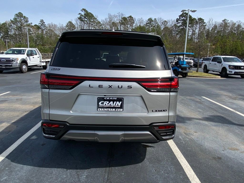 Used 2025 Lexus LX 600 4WD w/ Accessory Package (2T) image 6