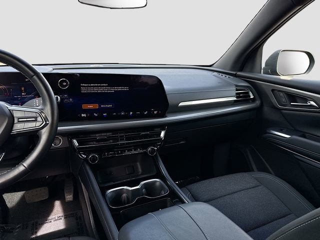 Used 2025 Chevrolet Traverse LT FWD image 22