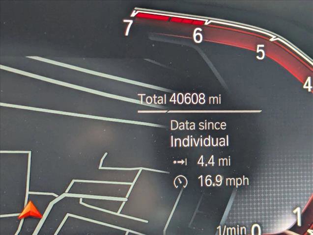 Used 2020 BMW 330i Sedan w/ Convenience Package RWD image 3
