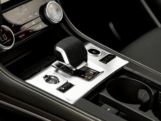 New 2026 Jaguar F-PACE R-Dynamic S AWD/4WD image 19