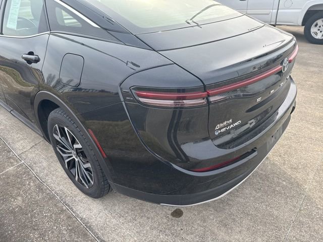 Used 2024 Toyota Crown XLE image 23