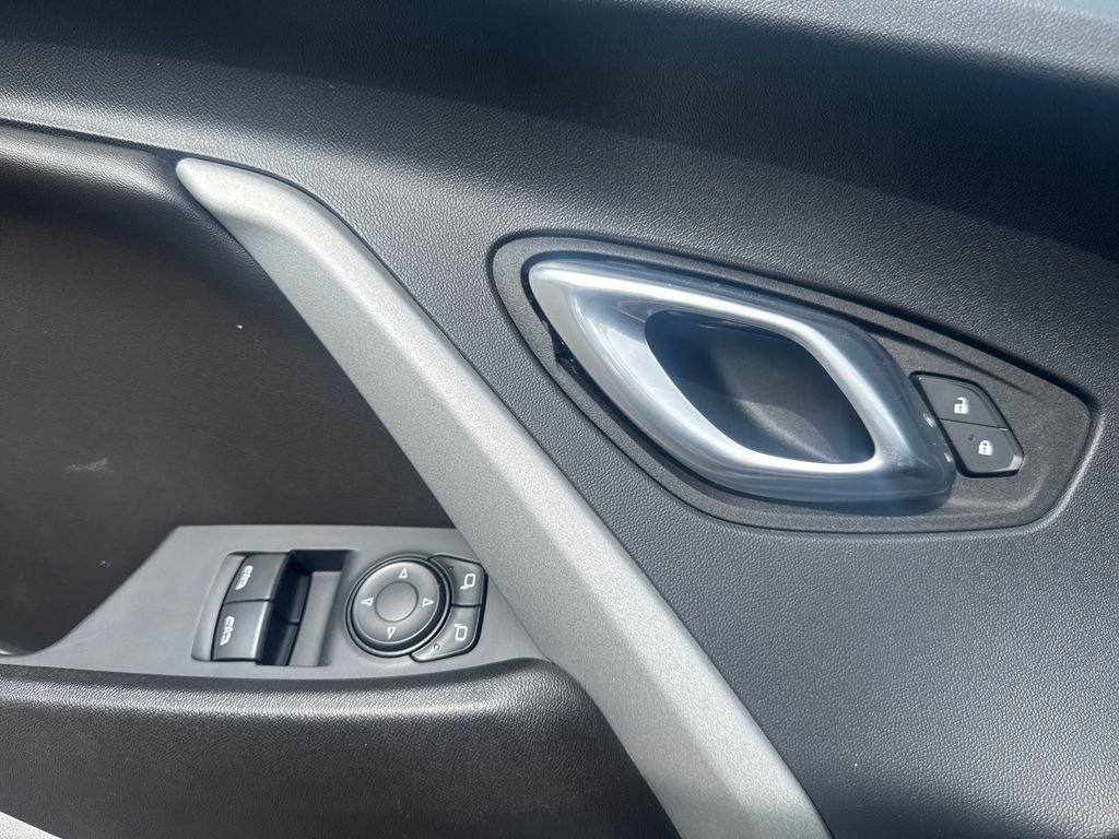 Used 2023 Chevrolet Camaro SS RWD image 11