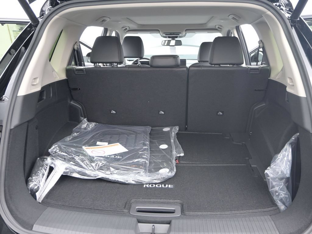 New 2026 Nissan Rogue Platinum w/ Platinum Premium Package AWD/4WD image 10