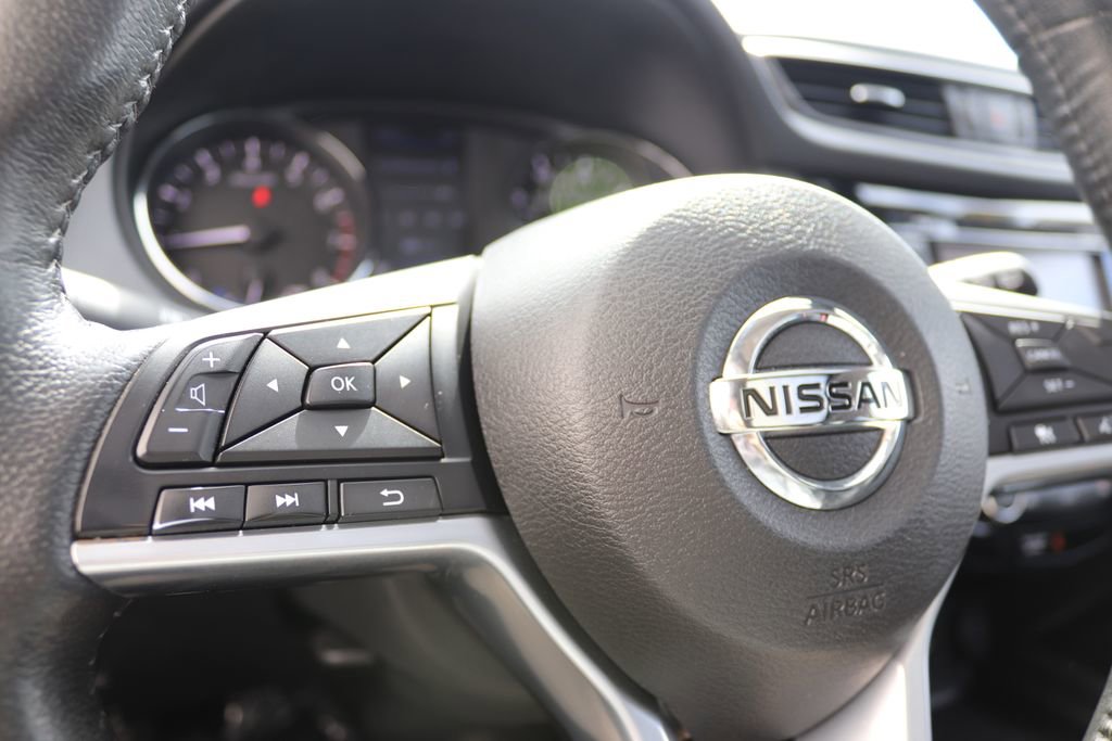 Used 2019 Nissan Rogue SV w/ Premium Package AWD/4WD image 19