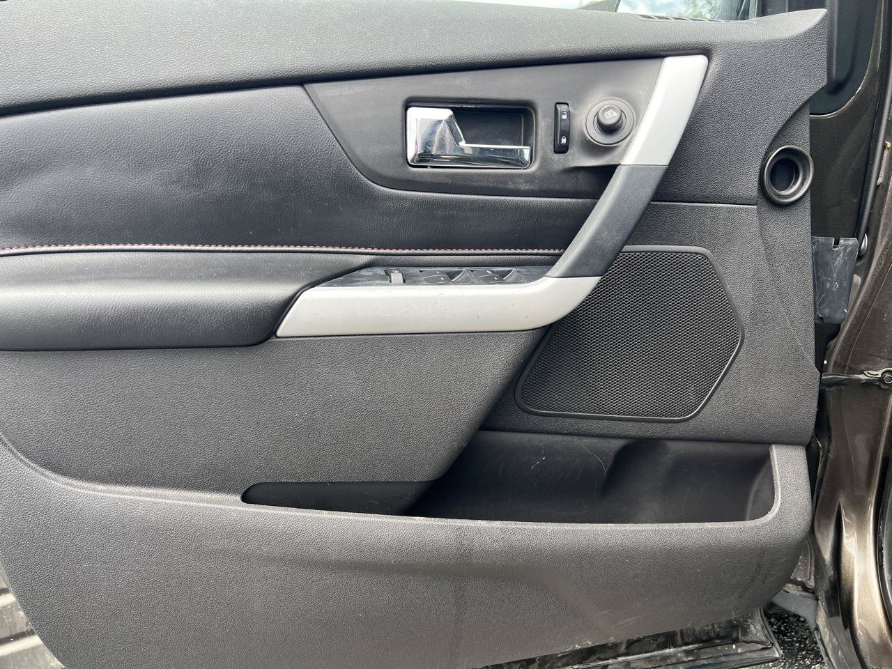 Used 2011 Ford Edge Limited w/ 302A Rapid Spec Order Code AWD/4WD image 17
