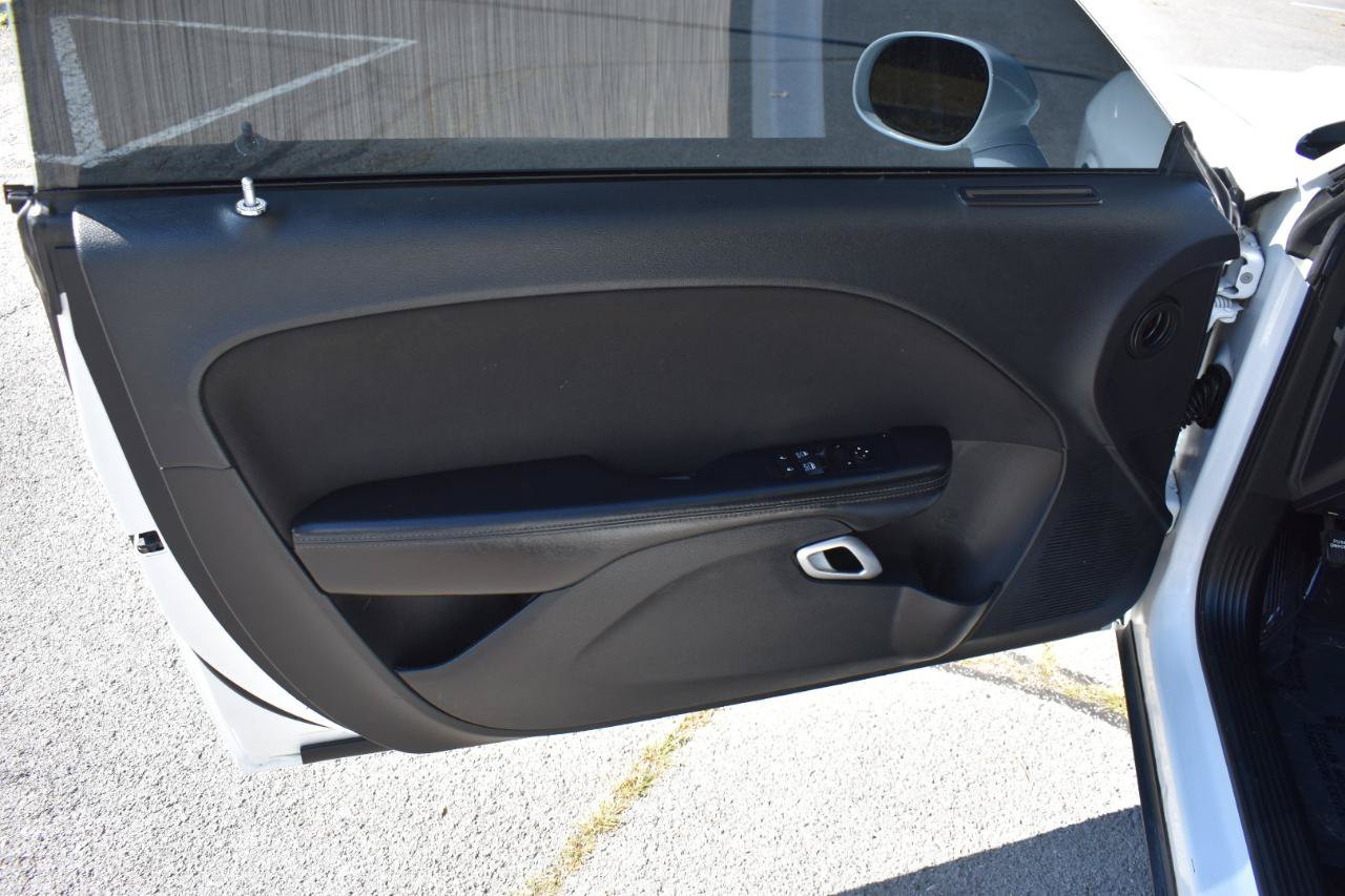 Used 2016 Dodge Challenger SXT w/ Blacktop Package RWD image 14