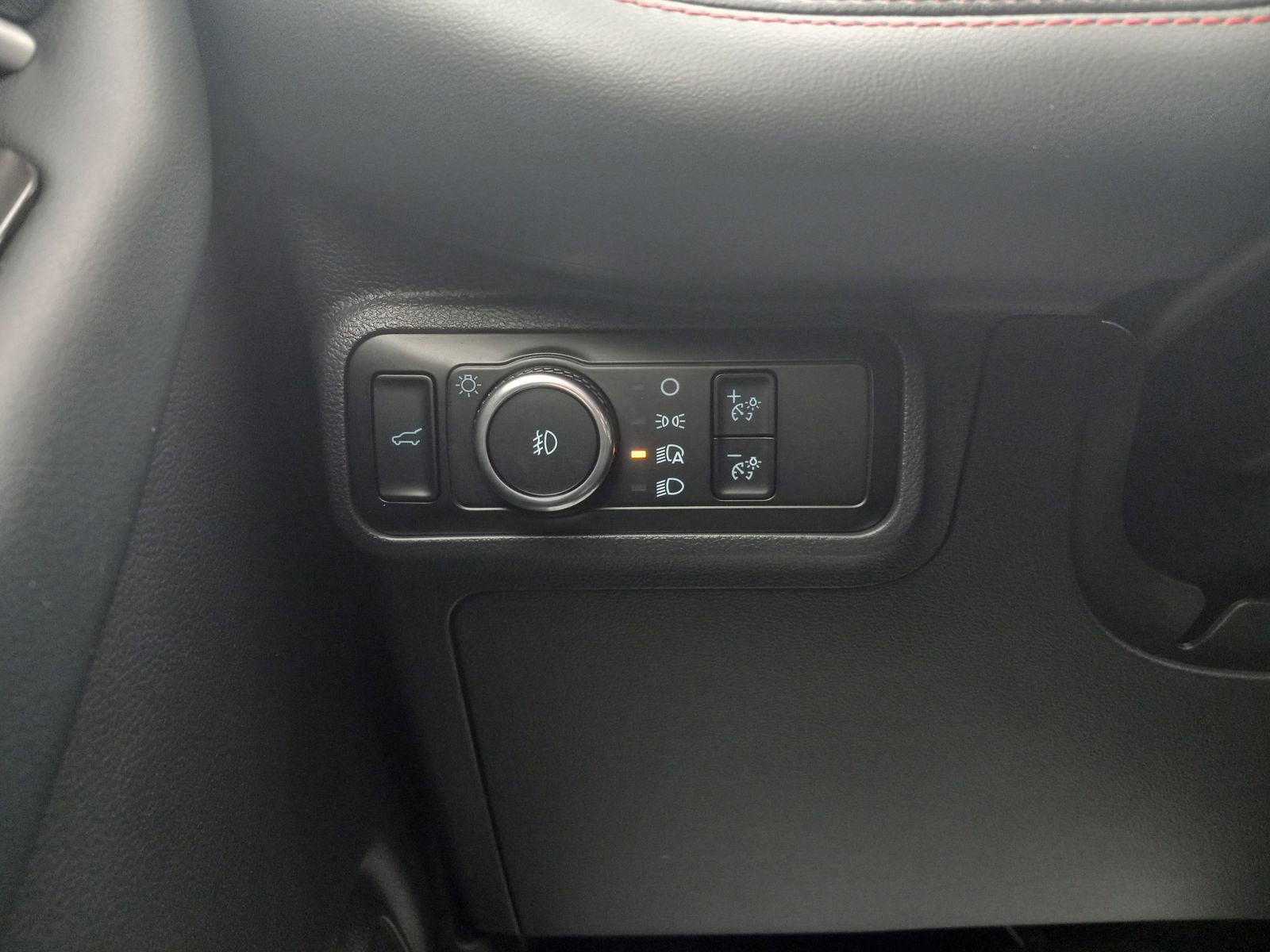 Used 2025 Ford Explorer ST-Line w/ ST-Line Street Pack image 25