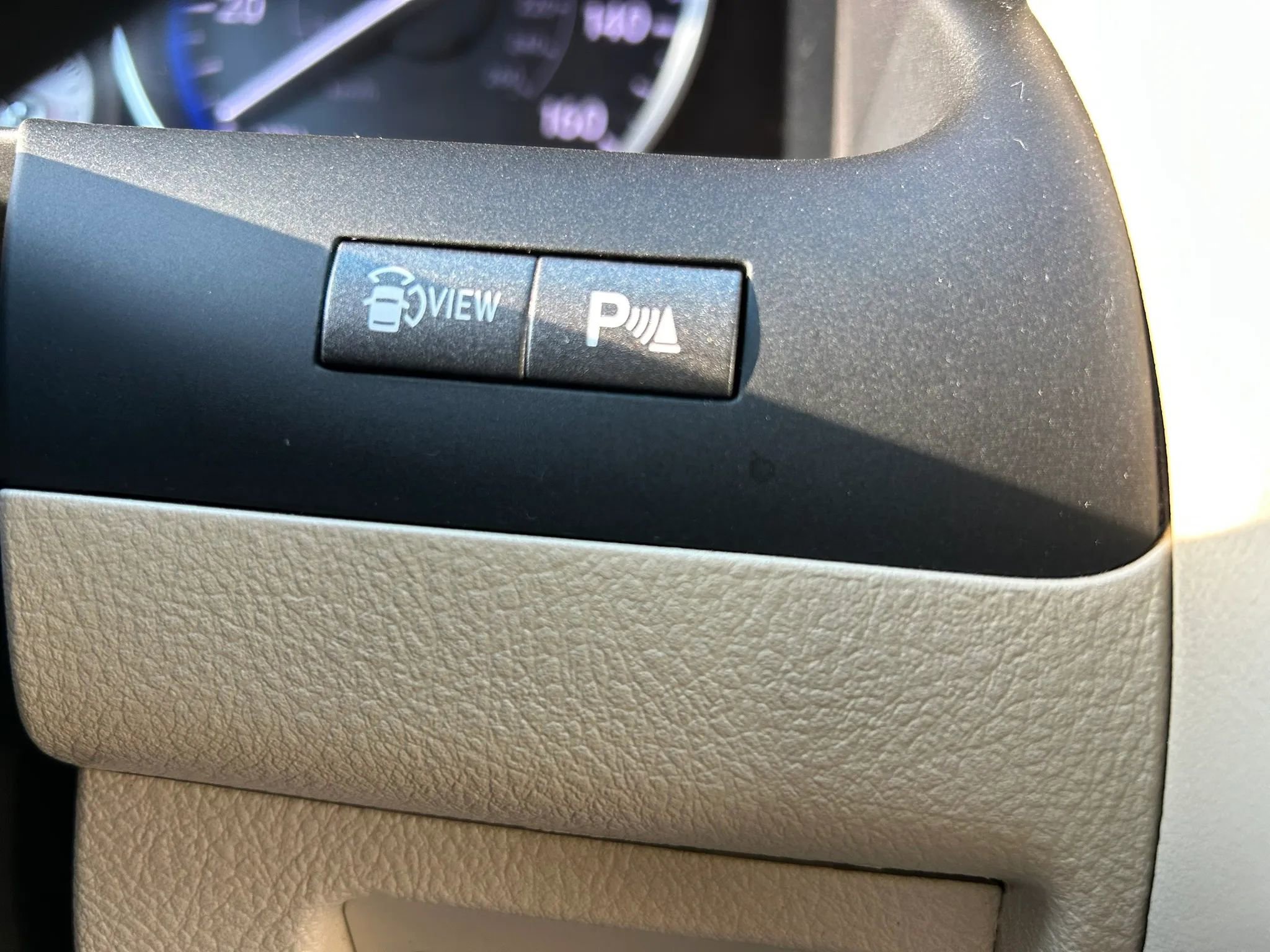 Used 2010 Lexus LX 570 LX 570 Sport Utility 4D image 48