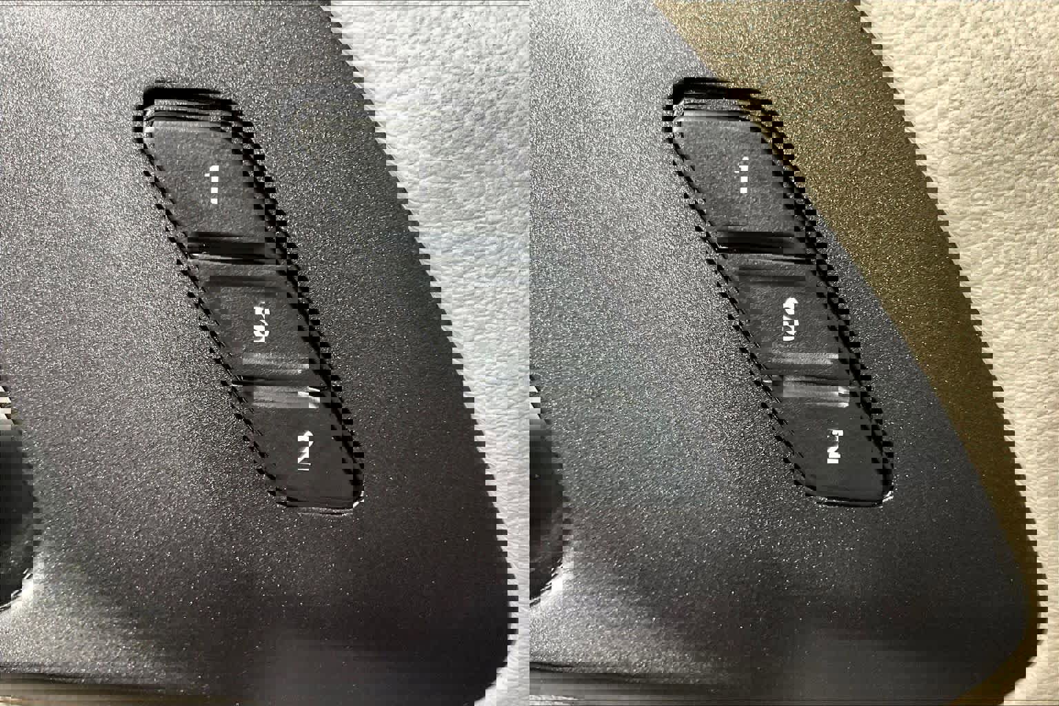 Used 2020 Chrysler Pacifica Touring-L Plus w/ Tire & Wheel Group FWD image 31