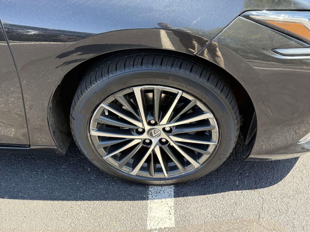 Used 2022 Lexus ES 350 Premium w/ Premium Package image 7