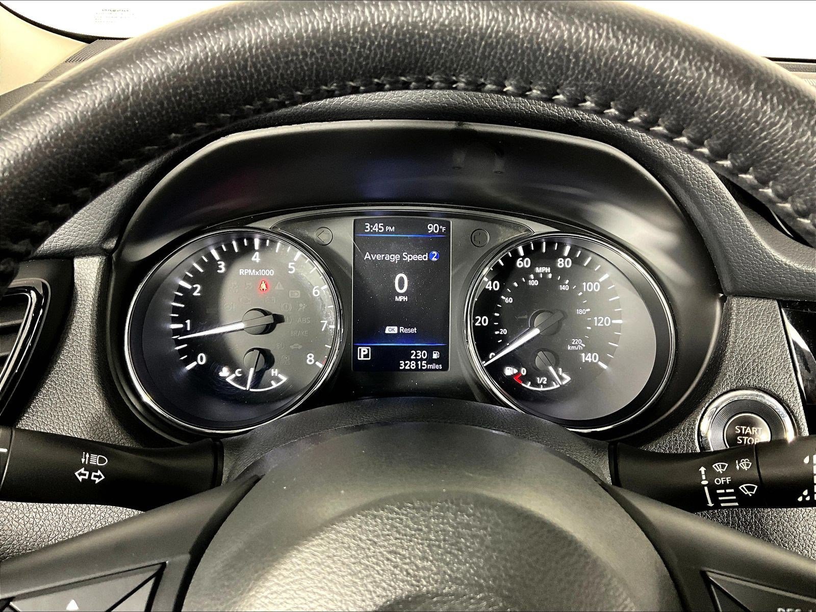 Used 2019 Nissan Rogue SV w/ Sun & Sound Touring Package AWD/4WD image 13
