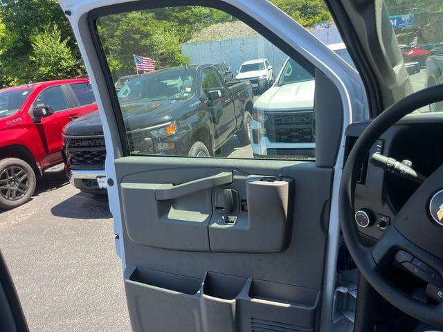 New 2026 Chevrolet Express 3500 w/ Driver Convenience Package RWD image 13