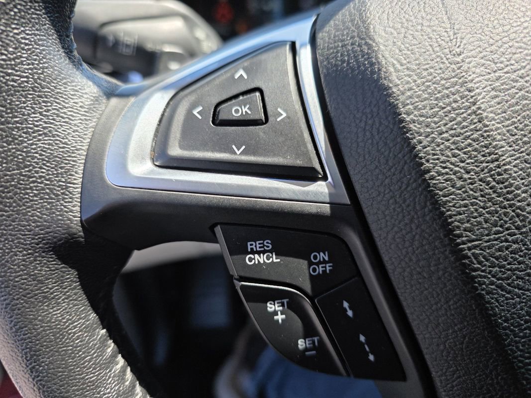Used 2018 Ford Edge Titanium w/ Equipment Group 301A AWD/4WD image 24
