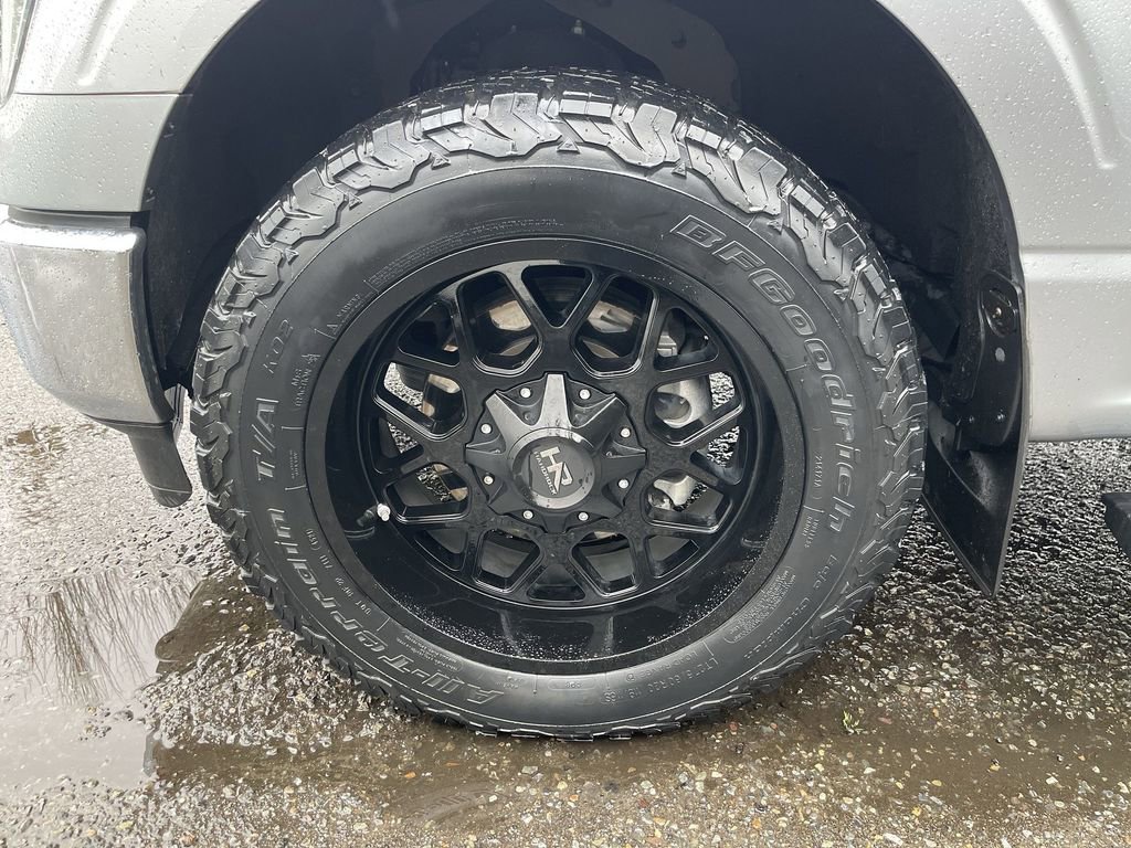 Used 2021 Ford F150 Lariat w/ Equipment Group 502A High image 34