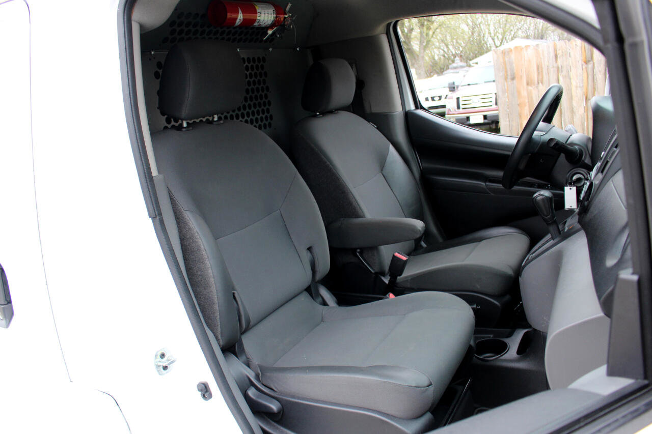 Used 2018 Nissan NV200 SV image 33